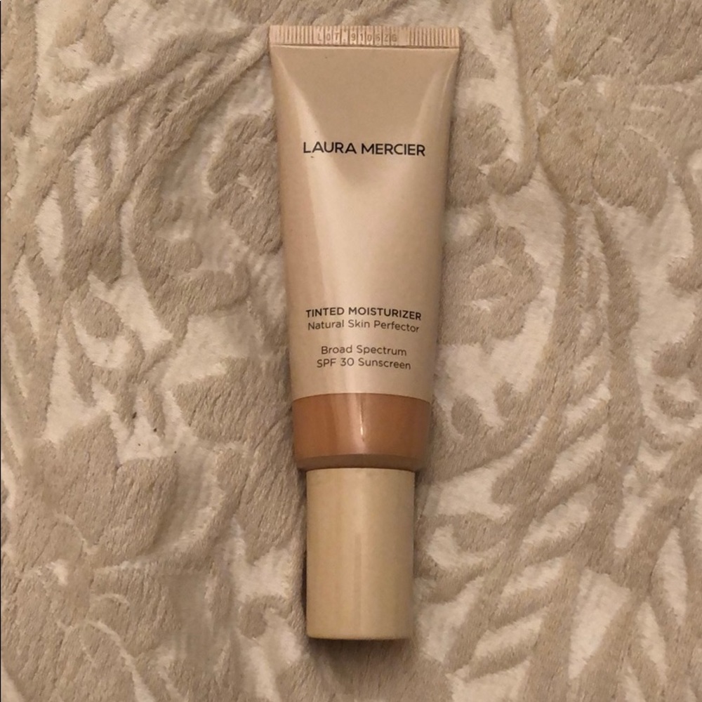 New Laura mercier tinted moisturizer fawn color
